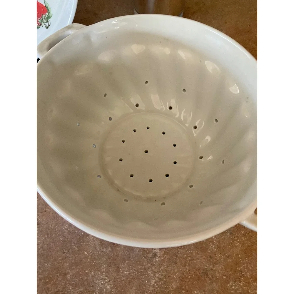 Unbranded charming ceramic